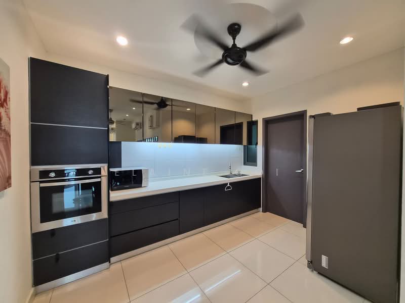 Condominium for Rent at Marinox Sky Villas - Elaine Ooi - Kitchen - PropertyGuru.com.my