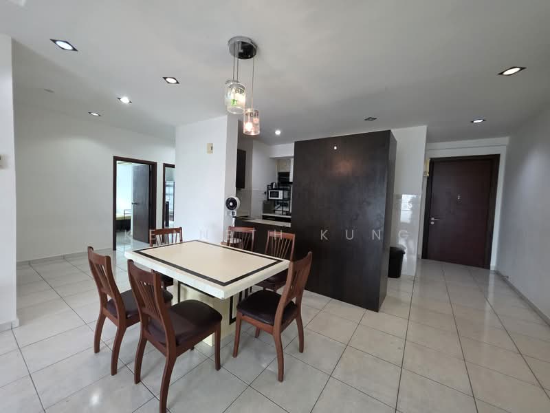 Kondominium untuk Dijual di The Brezza - Kenneth Kung - Dining Room - PropertyGuru.com.my