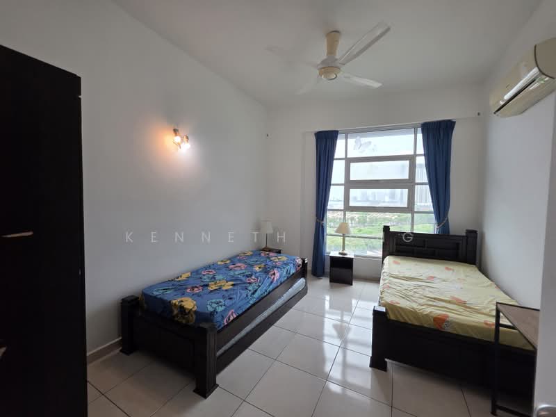 Kondominium untuk Dijual di The Brezza - Kenneth Kung - Bedroom - PropertyGuru.com.my