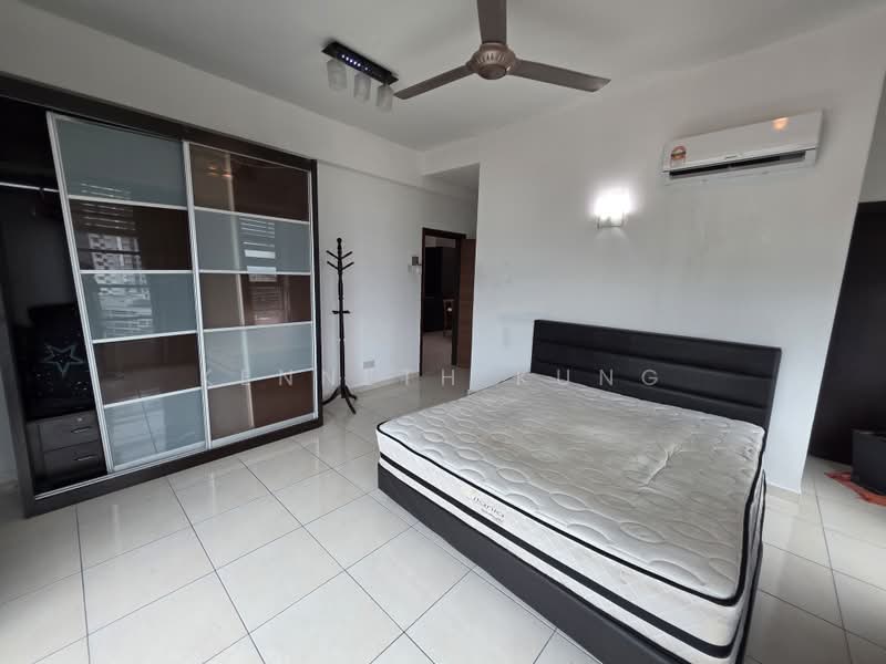 Kondominium untuk Dijual di The Brezza - Kenneth Kung - Bedroom - PropertyGuru.com.my