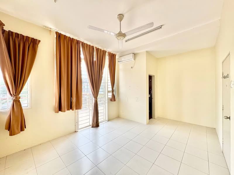 Semi-Detached House for Sale in Bandar Saujana Putra (Tanjong Duabelas) - Mahafiz . - PropertyGuru.com.my