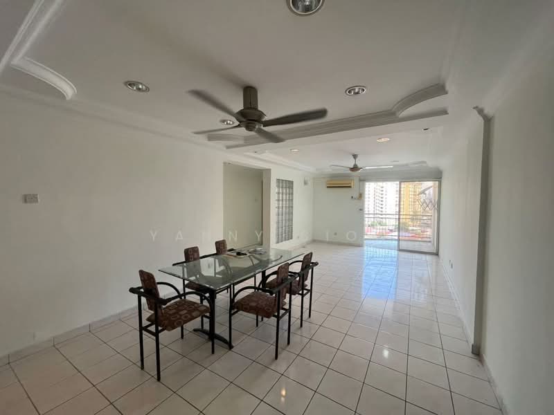Kondominium untuk Dijual di City Garden Palm Villa Condominium - Yanny Siow - Living Room - PropertyGuru.com.my