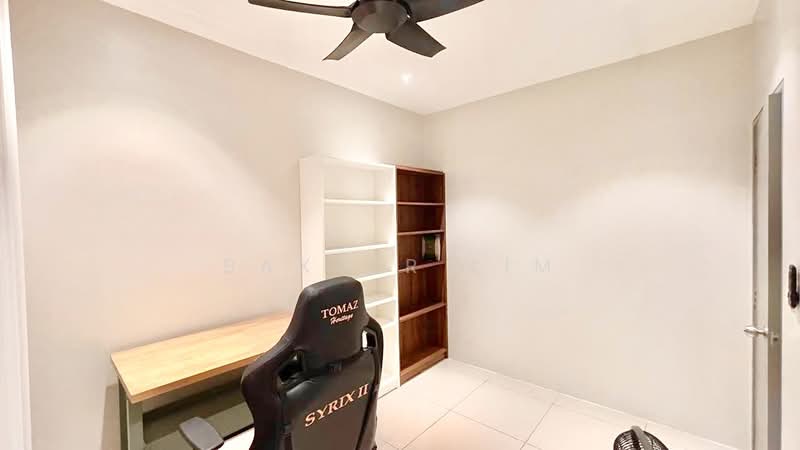 Rumah Teres 2 Tingkat untuk Dijual di Kuala Selangor (Selangor) - Baxter Lim - Study - PropertyGuru.com.my