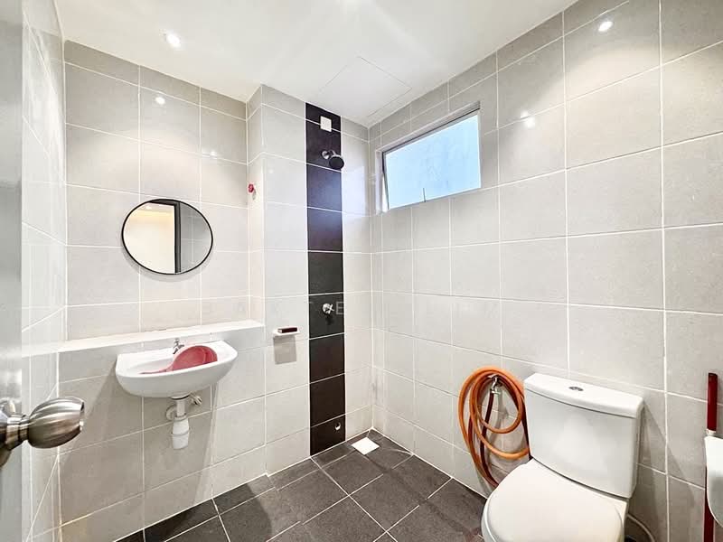 Rumah Teres 2 Tingkat untuk Dijual di Kuala Selangor (Selangor) - Baxter Lim - Bathroom - PropertyGuru.com.my