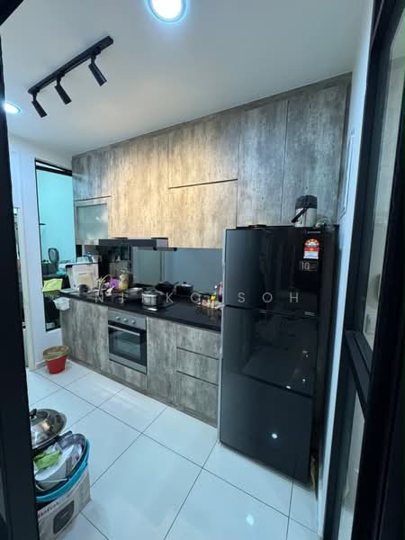 Kediaman Servis untuk Dijual di D'Summit Residences - Nikko Soh - Kitchen - PropertyGuru.com.my