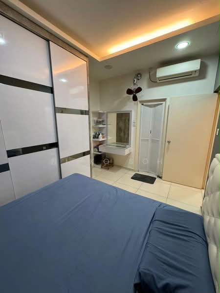 Kediaman Servis untuk Dijual di D'Summit Residences - Nikko Soh - Bedroom - PropertyGuru.com.my
