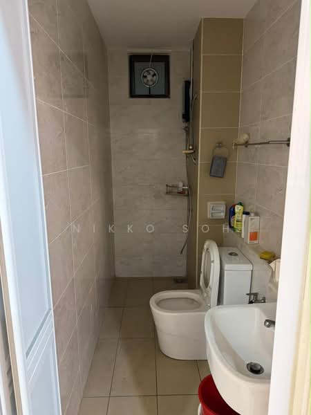 Kediaman Servis untuk Dijual di D'Summit Residences - Nikko Soh - Bathroom - PropertyGuru.com.my