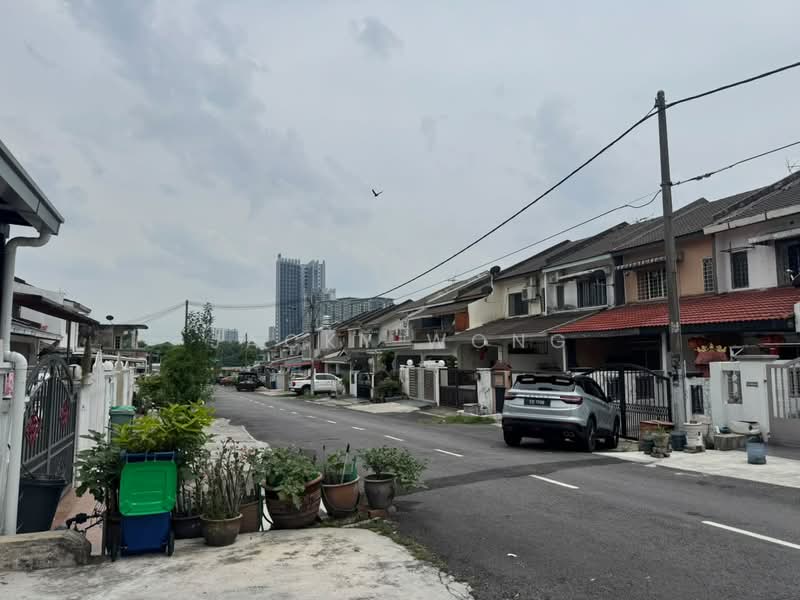Rumah Teres 2 Tingkat untuk Dijual di BANDAR PUCHONG JAYA (Puchong) - Jacky Wong - Exterior - PropertyGuru.com.my