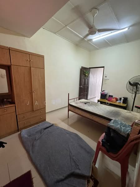 Rumah Teres 2 Tingkat untuk Dijual di BANDAR PUCHONG JAYA (Puchong) - Jacky Wong - Bedroom - PropertyGuru.com.my