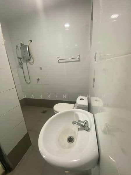 Kondominium untuk Disewa di Mahkota Garden - Darren Chin - Bathroom - PropertyGuru.com.my