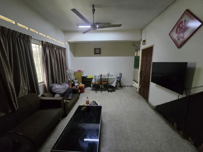 Flat for Sale at Tong Yik Mansion - Meifen Low - Living Room - PropertyGuru.com.my