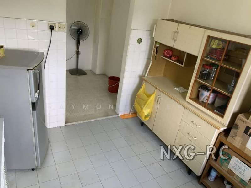 Pangsapuri untuk Dijual di Tulip Apartment - Raymond Cheng - Kitchen - PropertyGuru.com.my