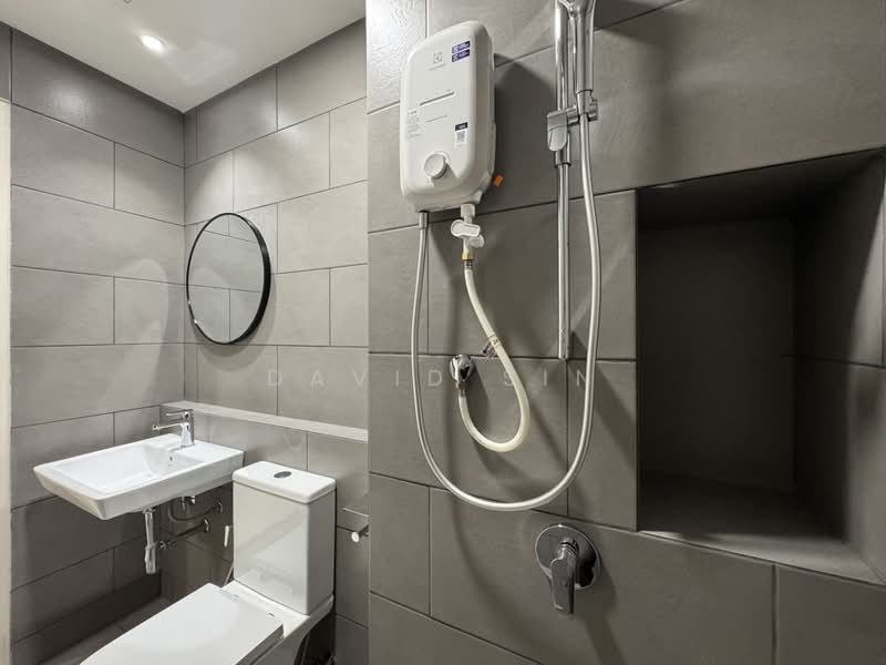 Servis Apartment untuk Dijual di Maya Ara Residences - David Sin - Bathroom - PropertyGuru.com.my