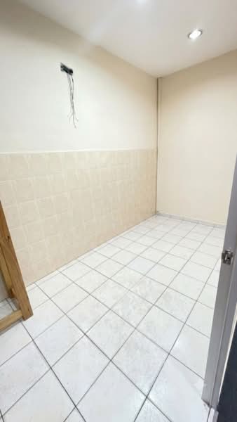 Shop for Rent in Taman Midah (Cheras) - Andrew Chng - Interior - PropertyGuru.com.my