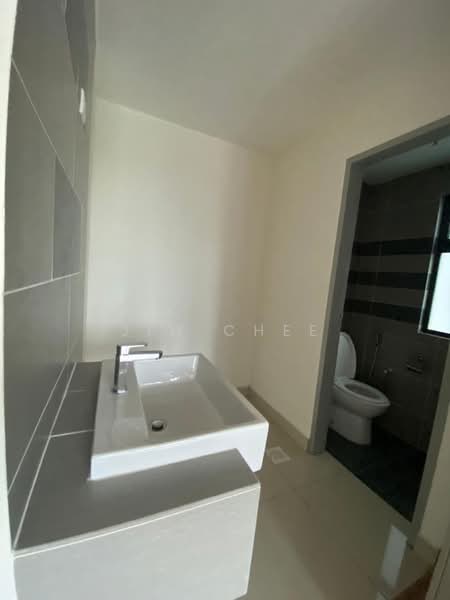 Service Residence for Rent at G Residence - Jim Chee - Bathroom - PropertyGuru.com.my