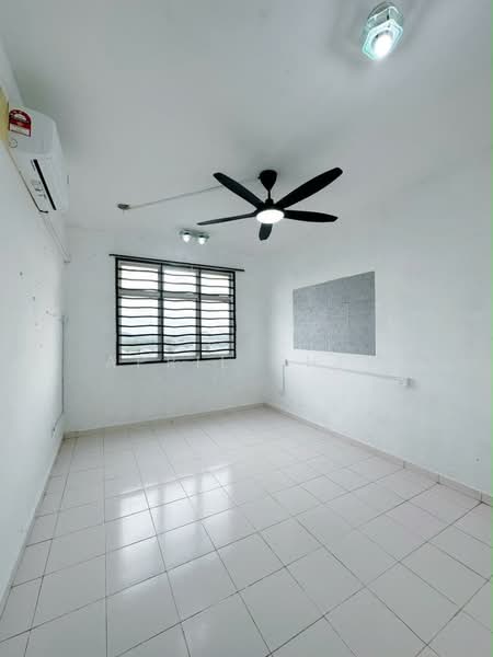 Pangsapuri untuk Disewa di Villa Krystal @ Bandar Selesa Jaya - April Chin - Interior - PropertyGuru.com.my