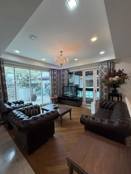 Rumah Berkembar untuk Dijual di Taman Yarl (Jalan Klang Lama (Old Klang Road)) - Venn Chua - Living Room - PropertyGuru.com.my