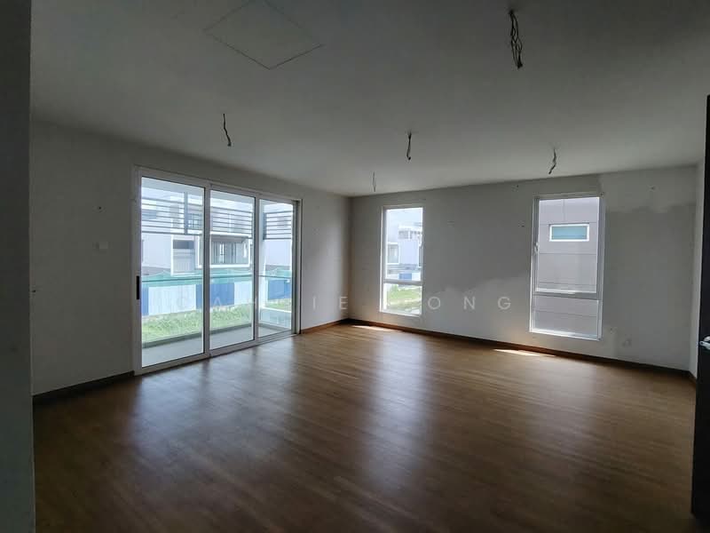 Bungalow for Sale in Senibong (Permas Jaya) - Cahrie Bong - PropertyGuru.com.my