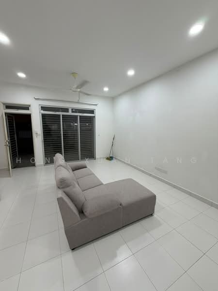 2-storey Terraced House for Rent in Nusa Bayu (Iskandar Puteri (Nusajaya)) - Hong Xuan Tang - Living Room - PropertyGuru.com.my