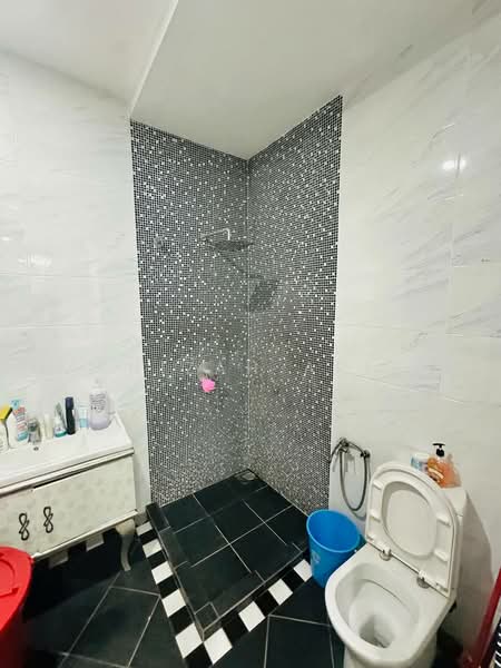 Rumah Banglo untuk Dijual di Alam Damai (Cheras) - Masnizah Arifin - Bathroom - PropertyGuru.com.my