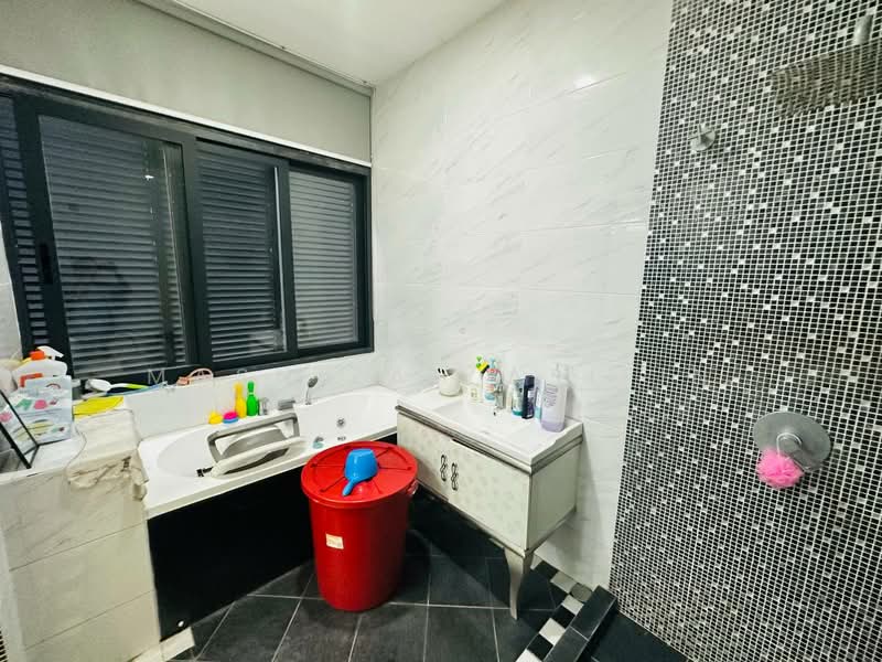 Rumah Banglo untuk Dijual di Alam Damai (Cheras) - Masnizah Arifin - Bathroom - PropertyGuru.com.my