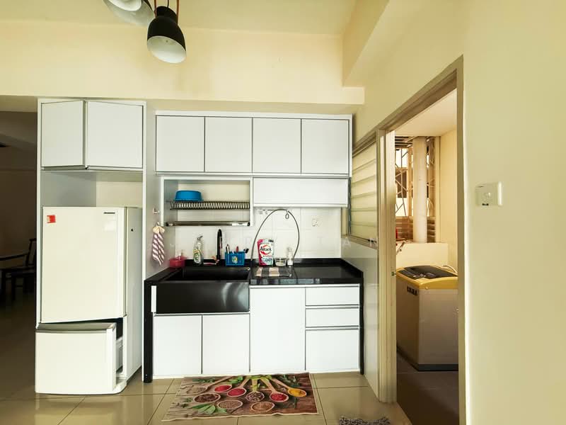 Servis Apartment untuk Disewa di Birch Regency @ Penang Times Square - Jerry Tan - Kitchen - PropertyGuru.com.my
