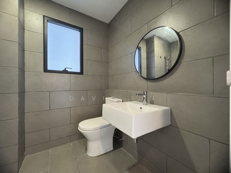 Servis Apartment untuk Dijual di Maya Ara Residences - David Sin - Bathroom - PropertyGuru.com.my