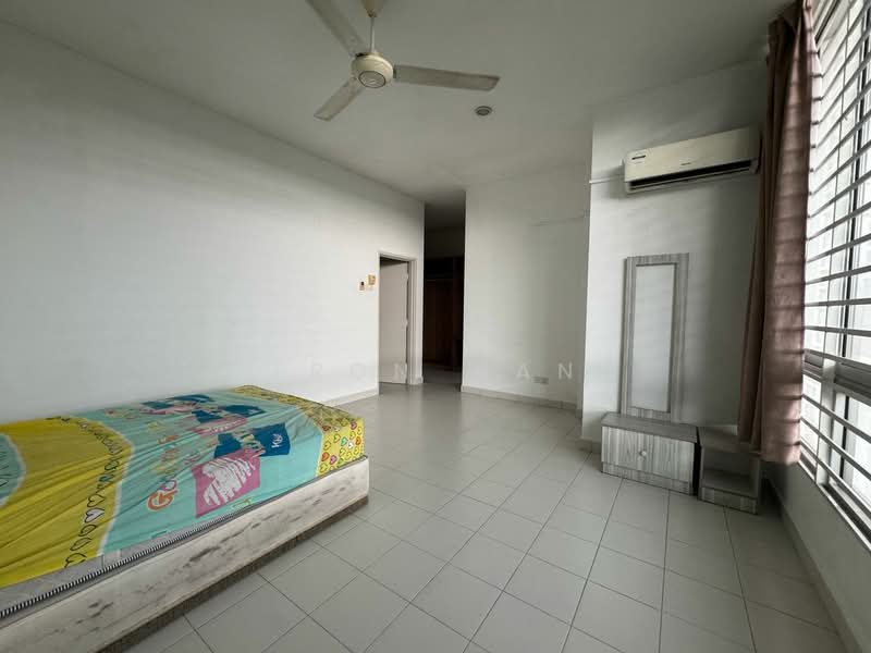 Townhouse for Rent in Puchong (Selangor) - Tron Wan - Bedroom - PropertyGuru.com.my