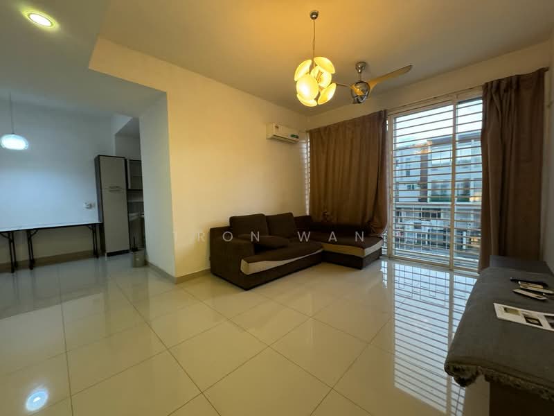 Townhouse for Rent in Puchong (Selangor) - Tron Wan - Living Room - PropertyGuru.com.my