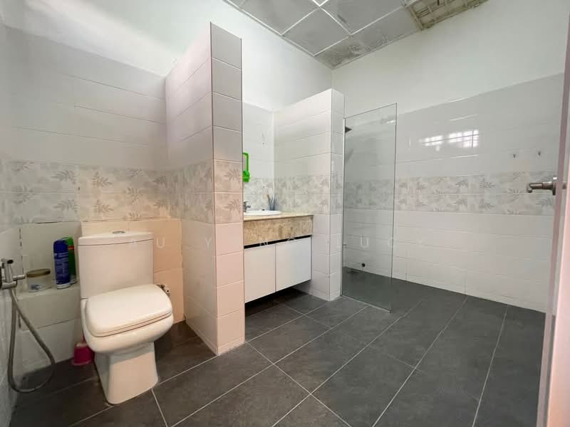 Rumah Teres untuk Dijual di Bandar Seri Alam (Masai) - Au Yong Lucy - PropertyGuru.com.my