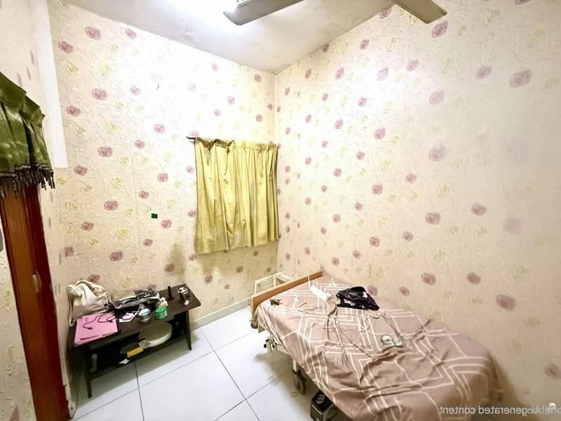 Rumah Teres 2-Tingkat untuk Dijual di Country Heights (Kajang) - Celestine Ting - Bedroom - PropertyGuru.com.my