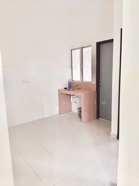 Bungalow for Sale in Bandar Rinching (Semenyih) - Baxter Lim - Kitchen - PropertyGuru.com.my