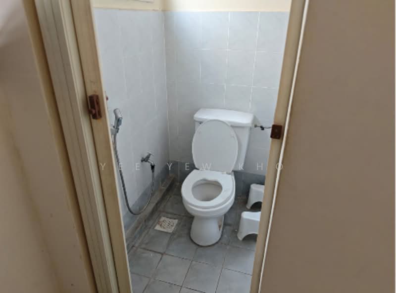 Pangsapuri untuk Disewa di Arena Green - Yee Yew Kho - Bathroom - PropertyGuru.com.my