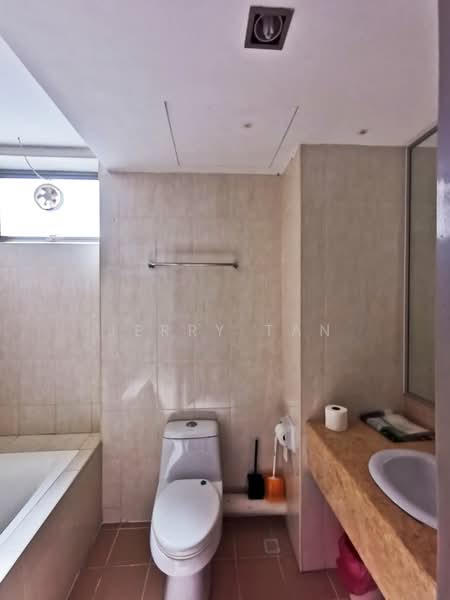 Servis Apartment untuk Disewa di Birch Plaza - Jerry Tan - Bathroom - PropertyGuru.com.my