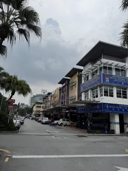 Kedai / Pejabat untuk Disewa di Dataran Glomac (Petaling Jaya) - Diana Poo - Exterior - PropertyGuru.com.my