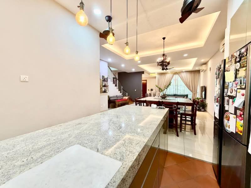Rumah Teres 2-Tingkat untuk Dijual di Cyberjaya (Selangor) - Adzura Zamedin - Kitchen - PropertyGuru.com.my