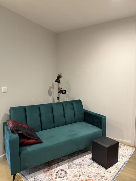 Servis Apartment untuk Disewa di The Ruma - Karen Tho - Living Room - PropertyGuru.com.my