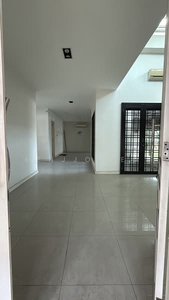 Rumah Banglo untuk Dijual di Kota Kemuning (Shah Alam) - Kenjjo Yeo - Entrance - PropertyGuru.com.my