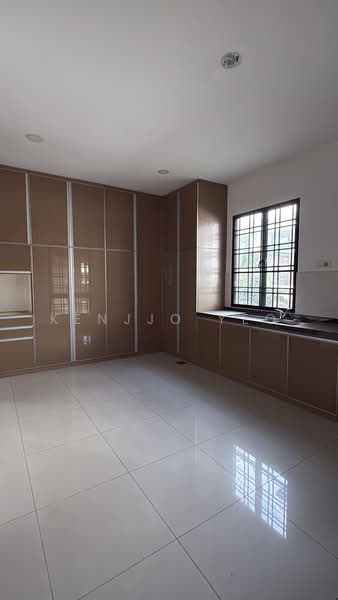 Rumah Banglo untuk Dijual di Kota Kemuning (Shah Alam) - Kenjjo Yeo - Kitchen - PropertyGuru.com.my