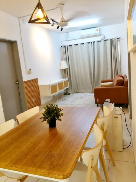 Condominium for Rent at Residensi Desa Satumas - Kelly Kok - Living Room - PropertyGuru.com.my