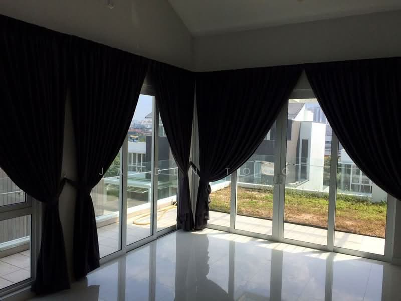 Bungalow House for Rent in Sunway Damansara (Kota Damansara) - Jayden Tong - Balcony - PropertyGuru.com.my
