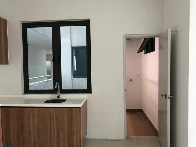 Servis Apartment untuk Disewa di Pacific Star - Bill Lim - Kitchen - PropertyGuru.com.my