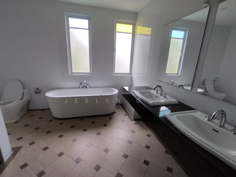 Rumah Berkembar untuk Dijual di Setia Eco Glades (Cyberjaya) - Jeslyn Goh - Bathroom - PropertyGuru.com.my