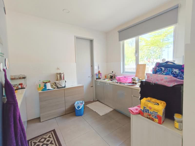 2-storey Terraced House for Sale in Bandar Tropicana Aman (Telok Panglima Garang) - Adzura Zamedin - Kitchen - PropertyGuru.com.my