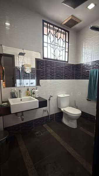 Rumah Teres 2 Tingkat untuk Dijual di Kota Kemuning (Shah Alam) - Kenjjo Yeo - Bathroom - PropertyGuru.com.my