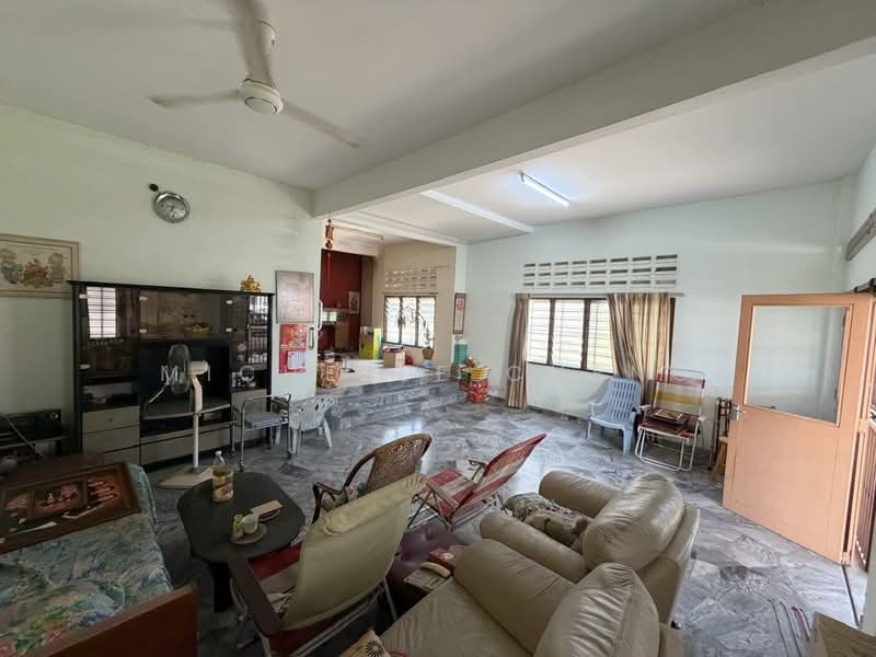 Rumah Berkembar untuk Dijual di Ipoh (Perak) - Michelle Cheng - Living Room - PropertyGuru.com.my