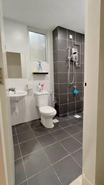 Servis Apartment untuk Dijual di Maxim Residences - Danilo Lim - Bathroom - PropertyGuru.com.my