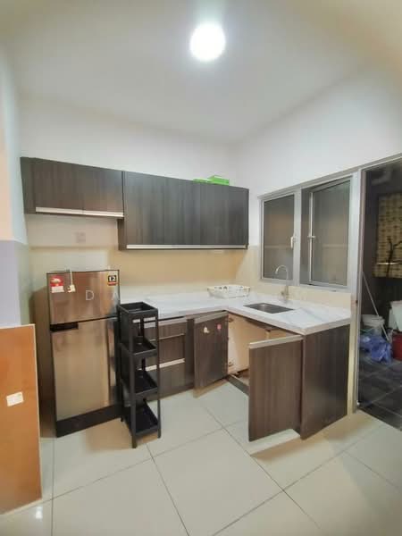 Servis Apartment untuk Dijual di Maxim Residences - Danilo Lim - Kitchen - PropertyGuru.com.my