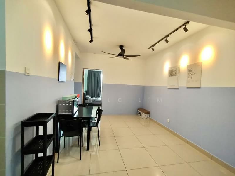 Servis Apartment untuk Dijual di Maxim Residences - Danilo Lim - Living Room - PropertyGuru.com.my