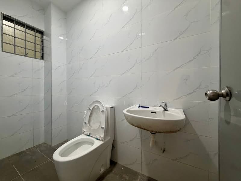 2-storey Terraced House for Sale in Bandar Tasik Puteri (Rawang) - Aliff Iqbal - PropertyGuru.com.my